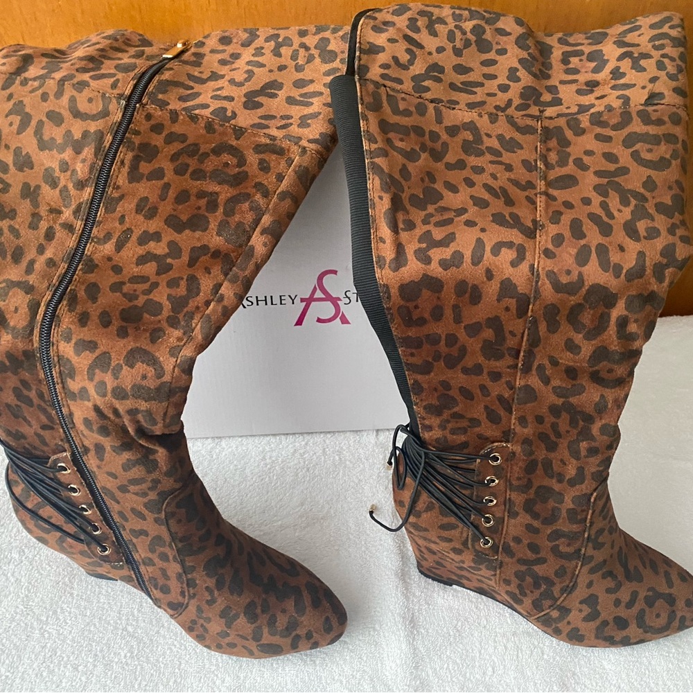 Ashley Stewart Brown Leopard Over the Knee Boots 9W,3in wedge ,Brand new